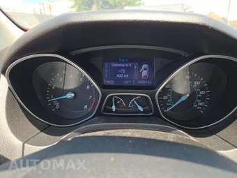 2013 Ford Focus SE Sedan - miniatura 6