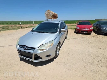 2013 Ford Focus SE Sedan