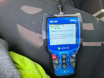 2013 Ford Focus SE Sedan – miniatura 28