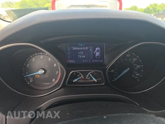 2013 Ford Focus SE Sedan – miniatura 12