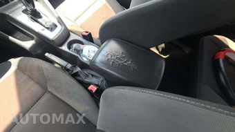 2013 Ford Focus SE Sedan – miniatura 20