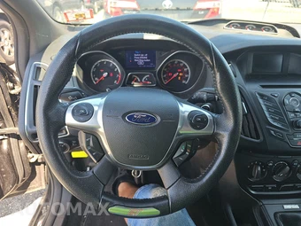 2013 Ford Focus ST Hatchback – miniatura 10