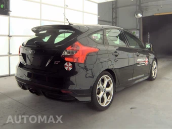 2013 Ford Focus ST Hatchback – miniatura 4