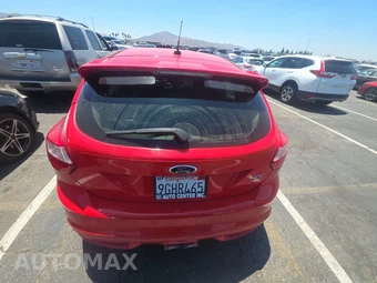 2013 Ford Focus ST Hatchback - miniatura 5