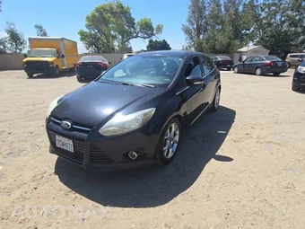 2013 Ford Focus Titanium Hatchback