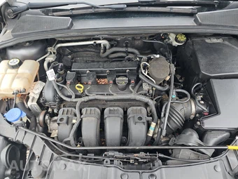 2013 Ford Focus Titanium Hatchback – miniatura 15