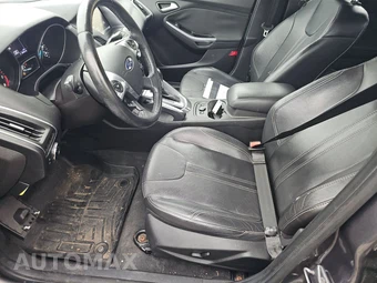 2013 Ford Focus Titanium Hatchback – miniatura 7