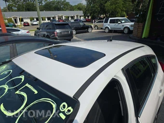 2013 Ford Focus Titanium Hatchback - miniatura 12