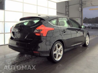 2013 Ford Focus Titanium Hatchback - miniatura 4