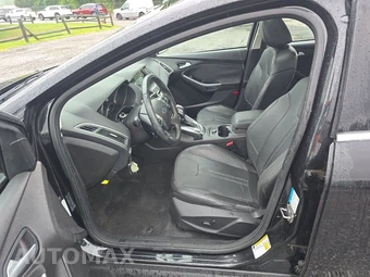 2013 Ford Focus Titanium Hatchback - miniatura 7