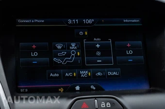 2013 Ford Focus Titanium Hatchback - miniatura 37