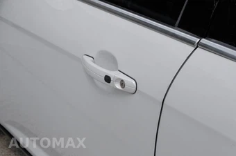 2013 Ford Focus Titanium Hatchback - miniatura 48