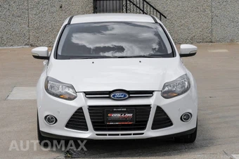 2013 Ford Focus Titanium Hatchback - miniatura 7