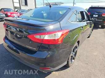2013 Ford Focus Titanium Sedan – miniatura 3