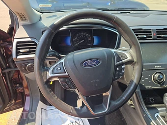 2013 Ford Fusion Energi Titanium – miniatura 10