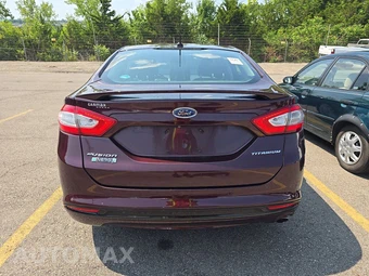 2013 Ford Fusion Energi Titanium – miniatura 5