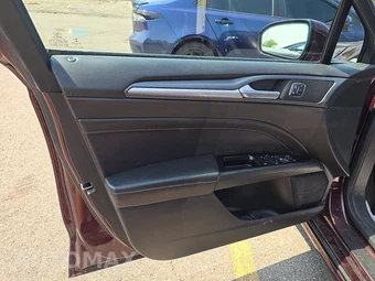 2013 Ford Fusion Energi Titanium – miniatura 9