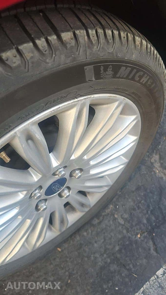 2013 Ford Fusion Energi Titanium - miniatura 25
