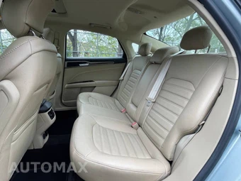 2013 Ford Fusion Hybrid SE - miniatura 10