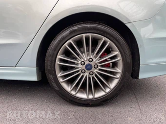 2013 Ford Fusion Hybrid SE - miniatura 29