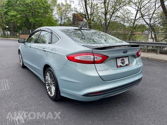 2013 Ford Fusion Hybrid SE - miniatura 6