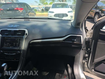 2013 Ford Fusion Hybrid SE – miniatura 19