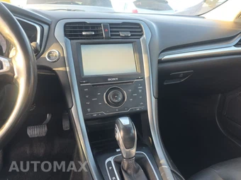 2013 Ford Fusion Hybrid Titanium - miniatura 11