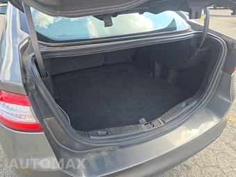 2013 Ford Fusion S - miniatura 16