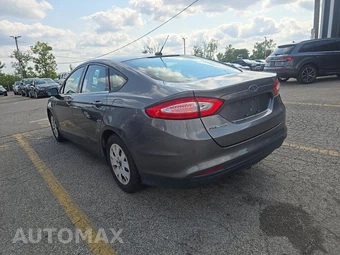 2013 Ford Fusion S - miniatura 6
