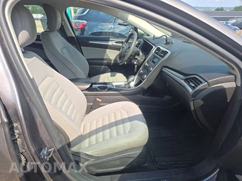 2013 Ford Fusion S - miniatura 8