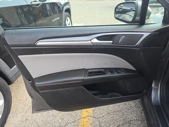 2013 Ford Fusion S - miniatura 9