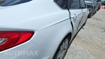 2013 Ford Fusion SE – miniatura 19