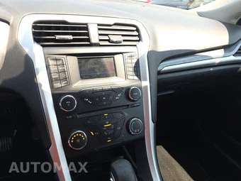 2013 Ford Fusion SE – miniatura 11