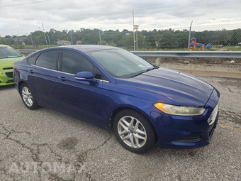 2013 Ford Fusion SE - miniatura 3