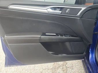 2013 Ford Fusion SE - miniatura 9