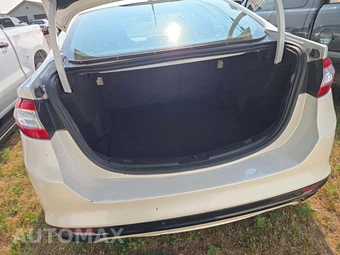 2013 Ford Fusion SE - miniatura 14