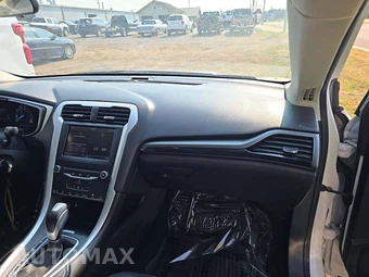 2013 Ford Fusion SE - miniatura 19