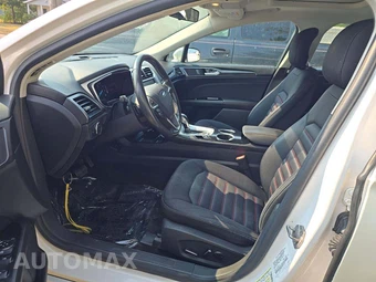 2013 Ford Fusion SE - miniatura 6