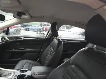 2013 Ford Fusion SE – miniatura 17