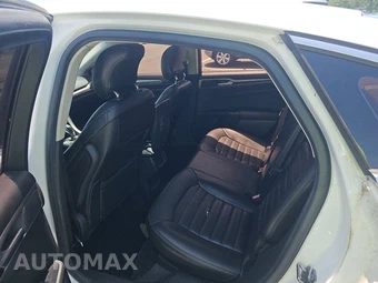 2013 Ford Fusion SE – miniatura 13