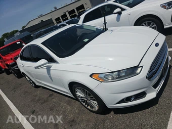 2013 Ford Fusion SE – miniatura 3