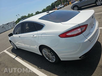 2013 Ford Fusion SE – miniatura 6
