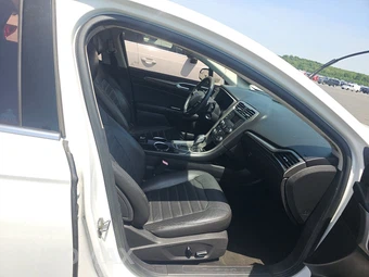 2013 Ford Fusion SE – miniatura 8