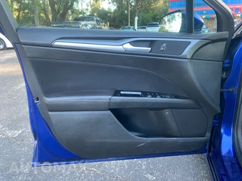 2013 Ford Fusion SE - miniatura 14