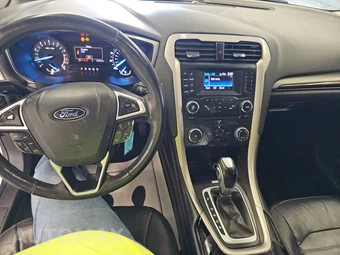 2013 Ford Fusion SE - miniatura 11