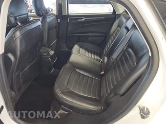 2013 Ford Fusion SE - miniatura 13