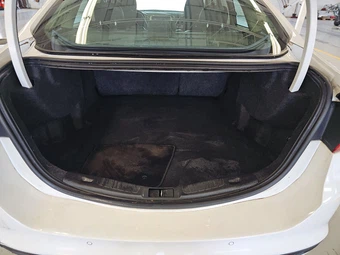 2013 Ford Fusion SE - miniatura 16