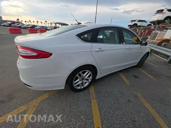 2013 Ford Fusion SE - miniatura 4