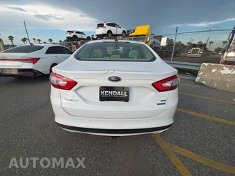 2013 Ford Fusion SE - miniatura 5