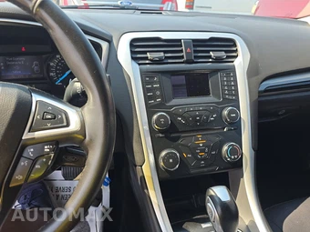 2013 Ford Fusion SE - miniatura 11